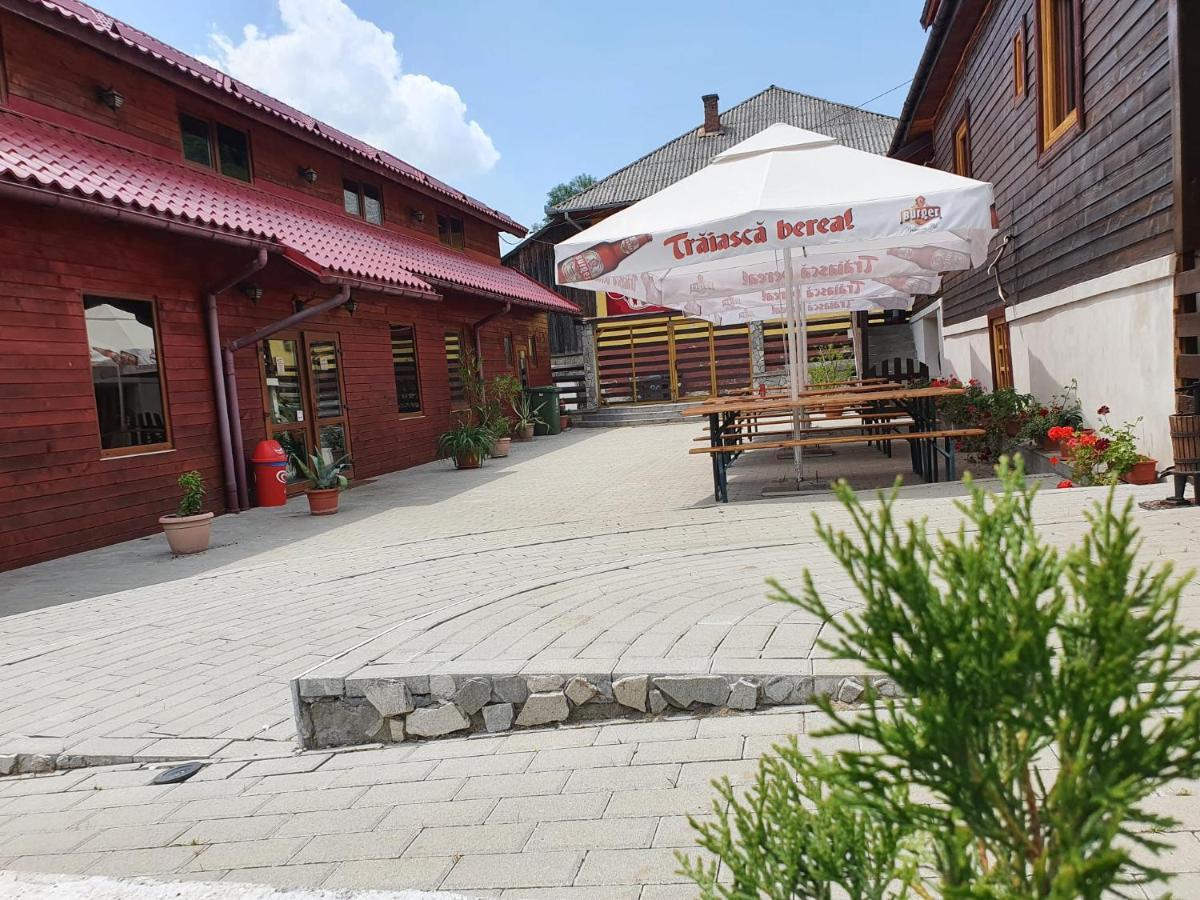 Pensiunea Carmen Bucium  Exteriér fotografie